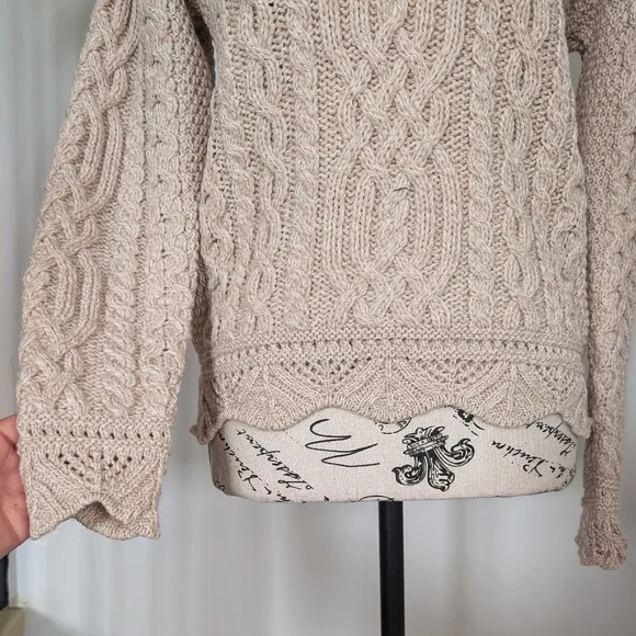 ARAN MOR | Women's Cream/Pink Streedagh Scallop Lace Stich Merino Wool Sweater - Picture 3 of 7